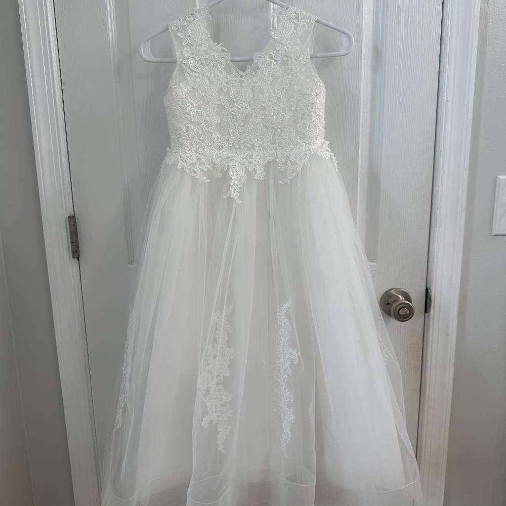 Lace white dress for girls size 6
